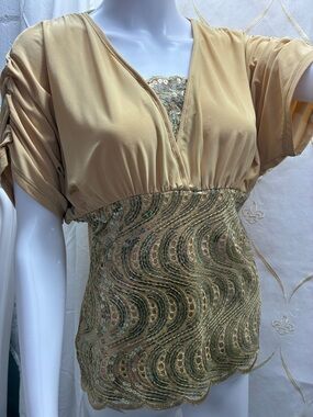 Beaded Cream V-Neck Women’s Blouse with Scalloped Hem